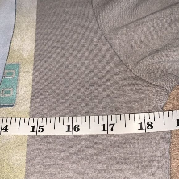 Hot Topic My Hero Academia Deku Graphic Tee Gray Crewneck M - Picture 7 of 8